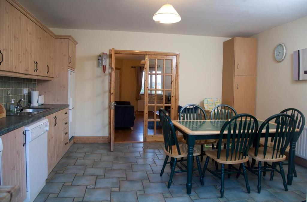 אניסקרון Ceol Na Mara Guest House מראה חיצוני תמונה